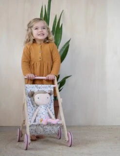 Little Dutch Poppenbuggy Spring Flowers 9 Little Dutch Poppenbuggy Spring Flowers -Speelgoed Speciaal Winkel poppenbuggy little dutch pink flowers 3