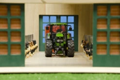 Kidsglobe Luxe Ligboxenstal Met Roosters 1:32 10 Kidsglobe Luxe Ligboxenstal Met Roosters 1:32 -Speelgoed Speciaal Winkel stal met roosters kidsglobe 610693 2